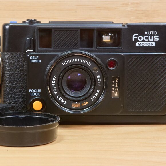 Yashica Auto Focus Motor, Full Automatic, 35mm Point and Shoot Film Camera - Picture 5 of 9